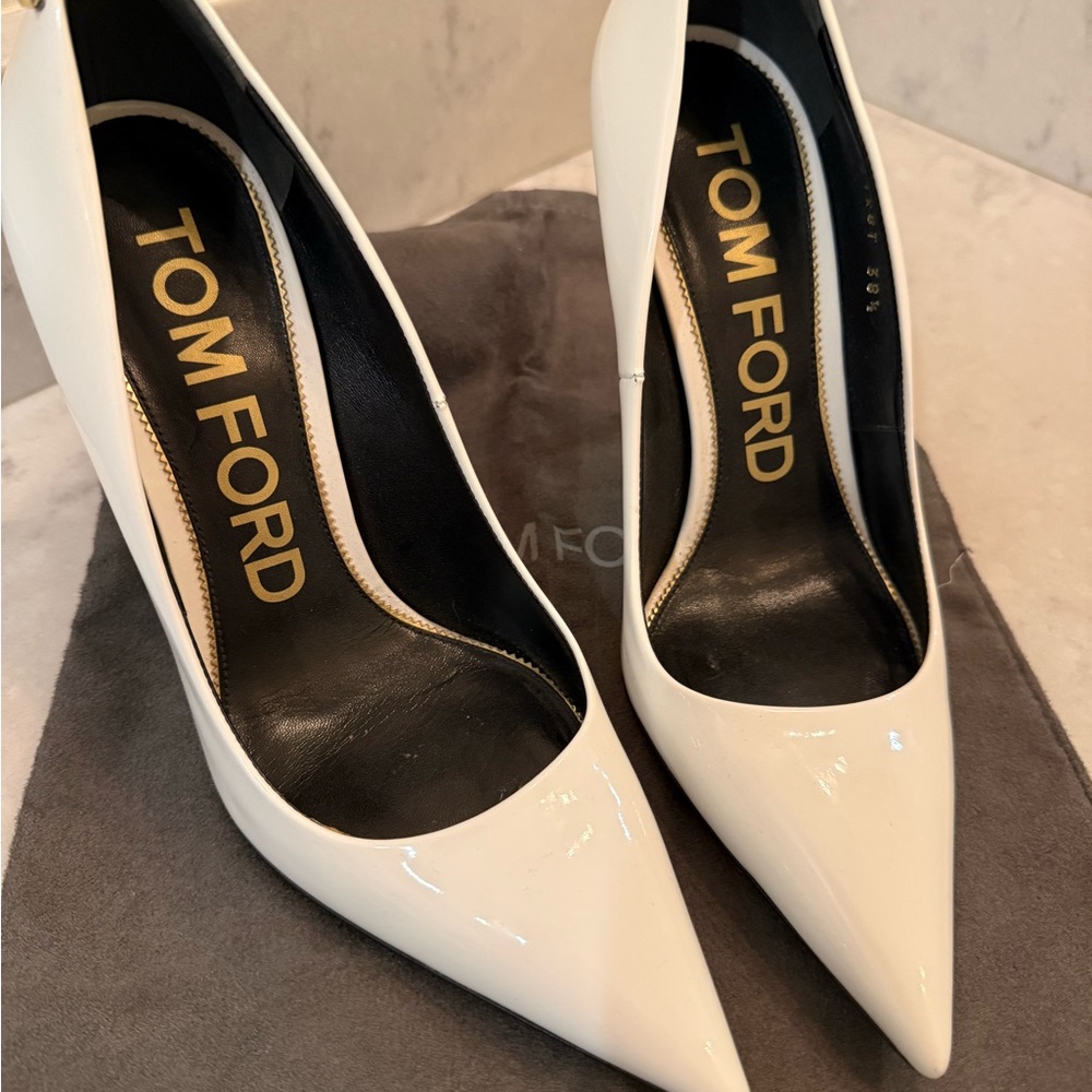 Tom Ford White Patent Pointed-Toe Stiletto Pumps